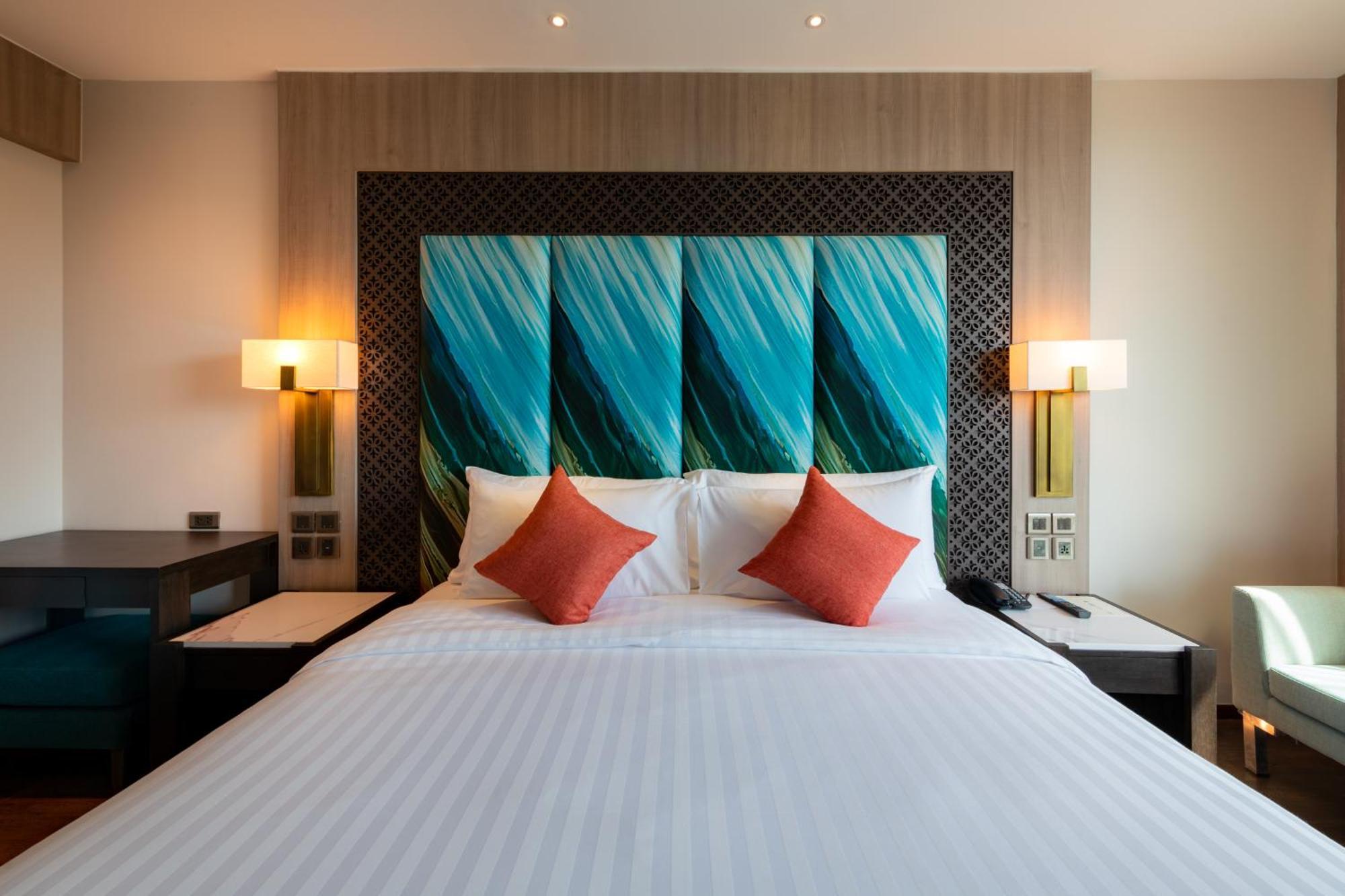 Skyview Resort Phuket Patong Beach Exteriér fotografie Deluxe Room