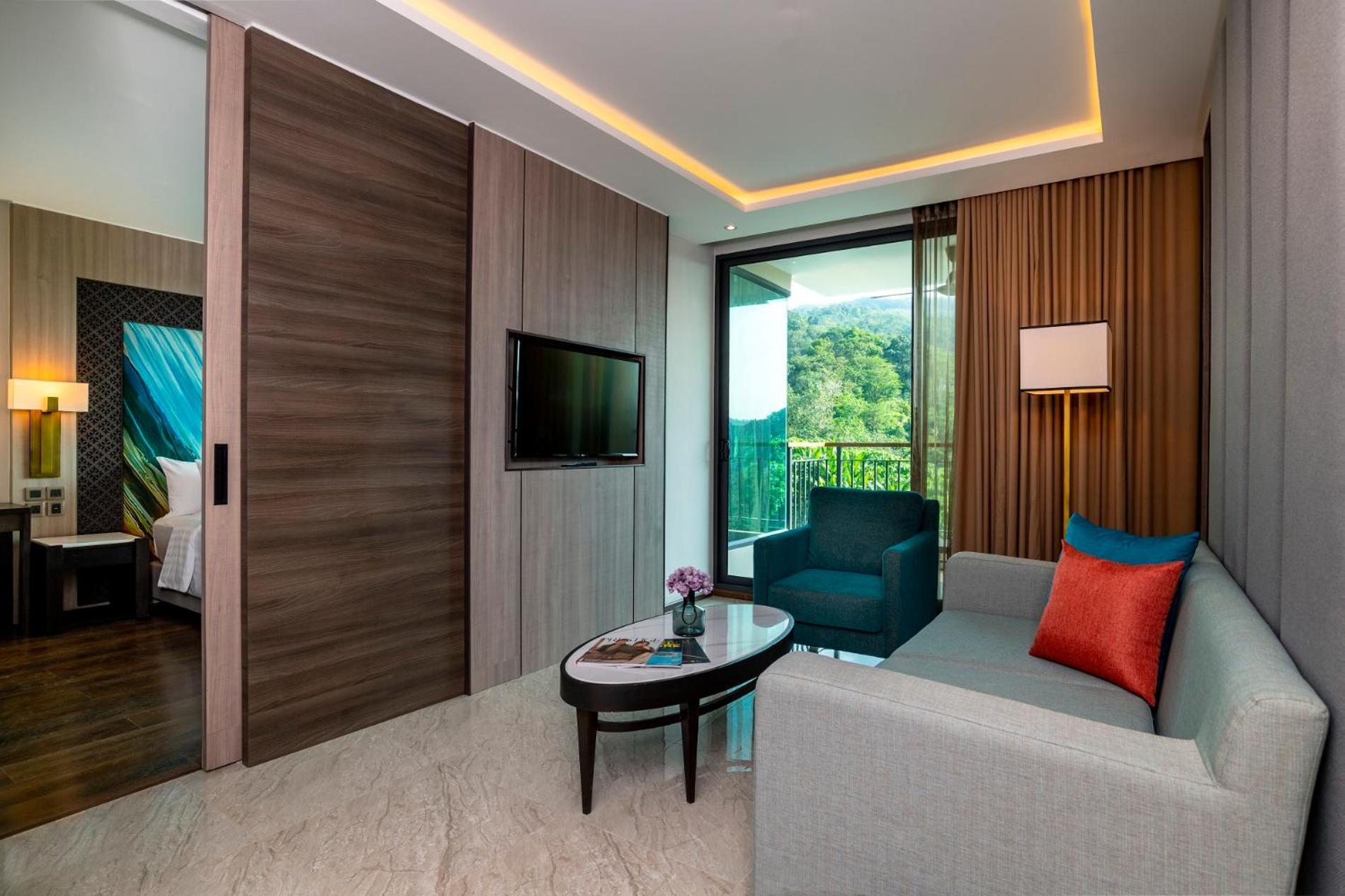 Skyview Resort Phuket Patong Beach Exteriér fotografie Deluxe Suite